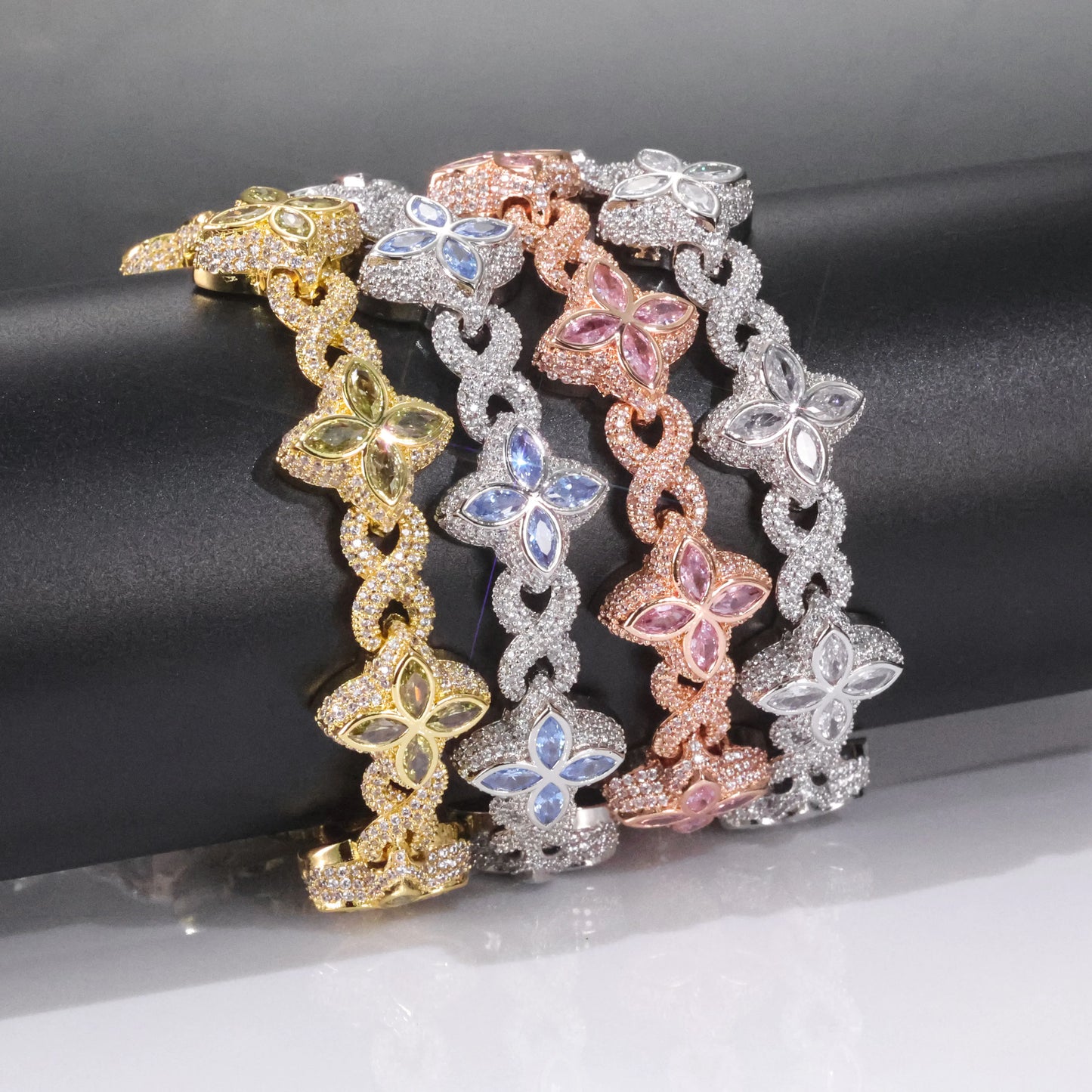 Iced Out Clover Infinity (Bracelet)