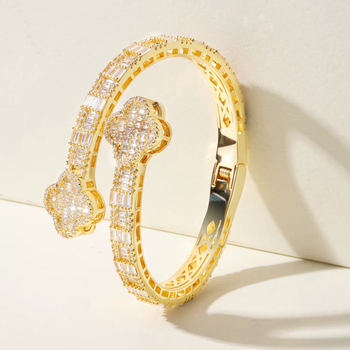 Clover Bangle Bracelet