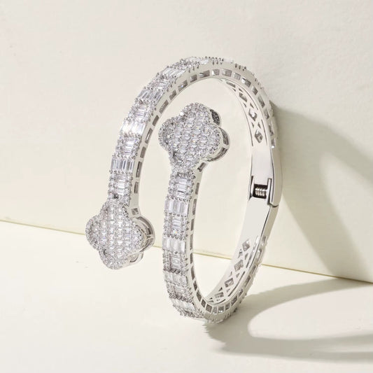 Clover Bangle Bracelet